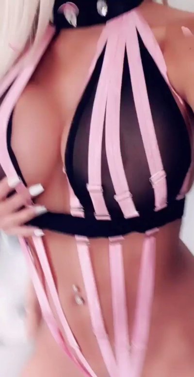 Watch Daniela Hansson's leaked NSFW video on TwXstars