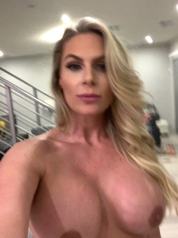 Watch Phoenix Marie's leaked NSFW video on TwXstars