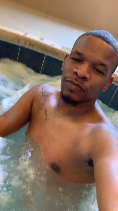 Watch i_keyth's leaked NSFW video on TwXstars