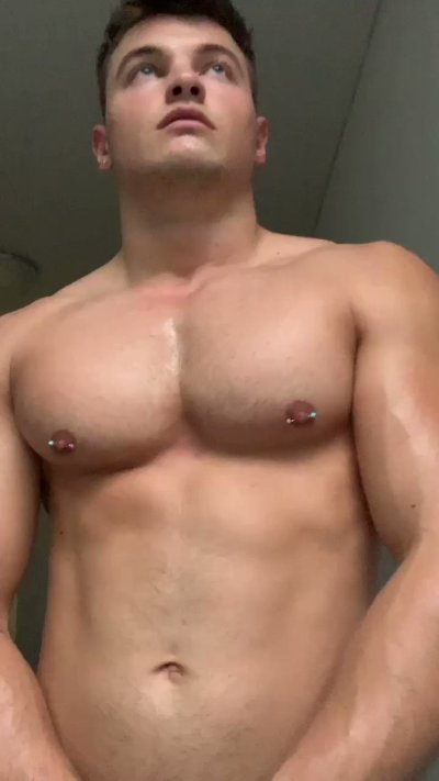 Watch Maximillian Small's leaked NSFW video on TwXstars