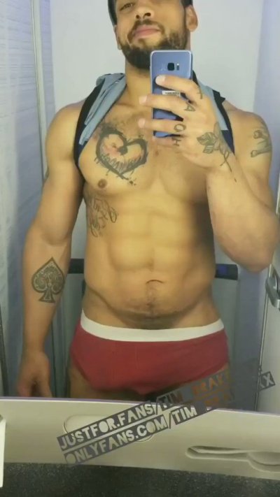 Watch Manic Pixie Dream Gorilla's leaked NSFW video on TwXstars