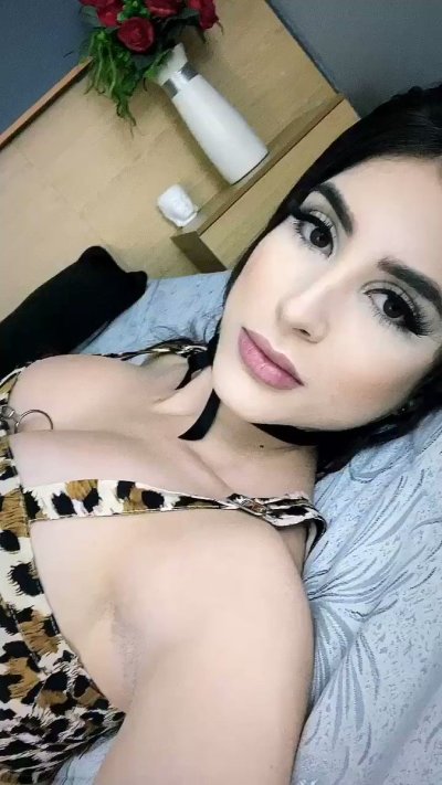 Watch Estefania Sierra ➐'s leaked NSFW video on TwXstars