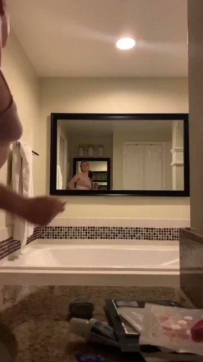 Watch Ella Nova's leaked NSFW video on TwXstars