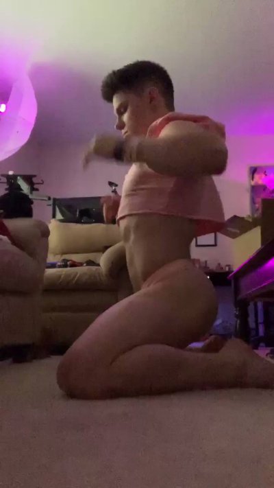 Watch ᶜᴴᵉᴱ ᶜʰᴱᵉ's leaked NSFW video on TwXstars