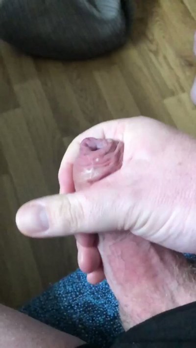 Watch gaygeek's leaked NSFW video on TwXstars