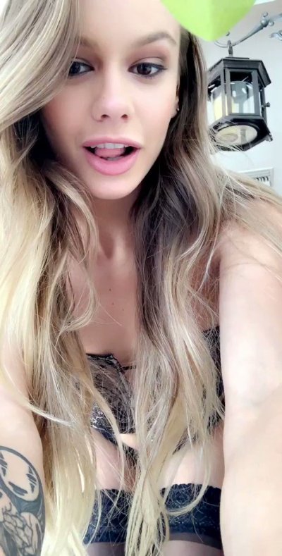 Watch naomi 💘's leaked NSFW video on TwXstars