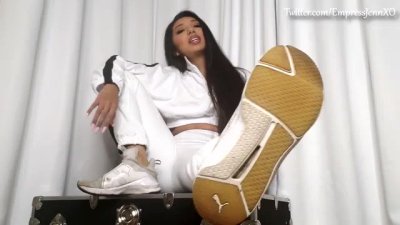 Watch OfficialEmpressJennifer's leaked NSFW video on TwXstars