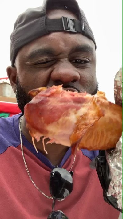 Watch 🍐's leaked NSFW video on TwXstars