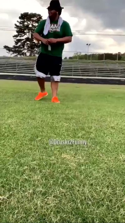 Watch 𝙁𝙡𝙤𝙧𝙞𝙙𝙖𝘽𝙤𝙮 🌴🏄🏾‍♂️'s leaked NSFW video on TwXstars