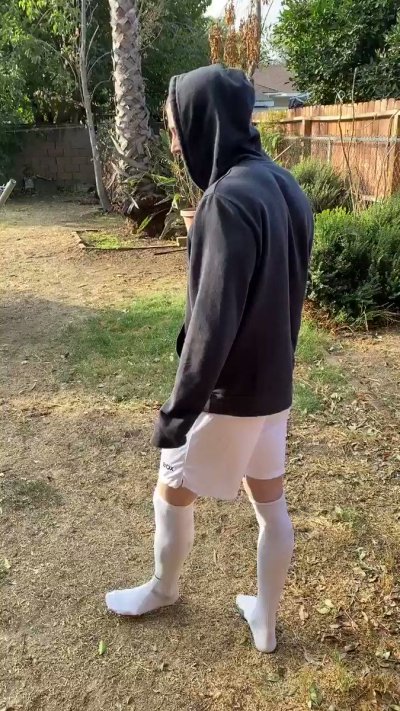 Watch Pitt's leaked NSFW video on TwXstars