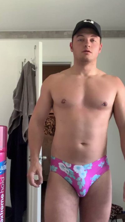 Watch Maximillian Small's leaked NSFW video on TwXstars