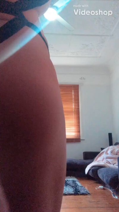 Watch cherryd27's leaked NSFW video on TwXstars