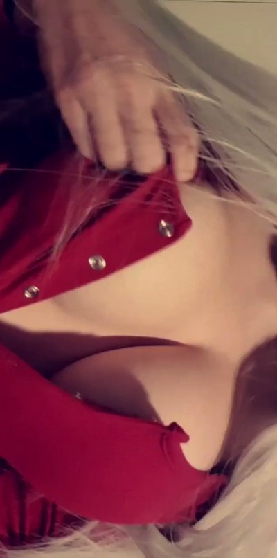 Watch Lotus's leaked NSFW video on TwXstars