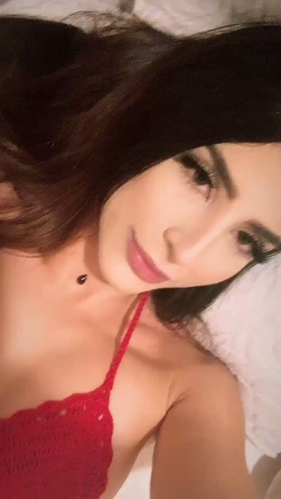 Watch Estefania Sierra ➐'s leaked NSFW video on TwXstars