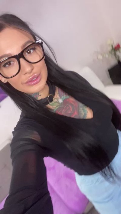 Watch Adel Asanty's leaked NSFW video on TwXstars