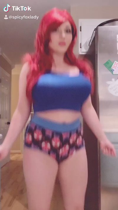 Watch erin eevee's leaked NSFW video on TwXstars