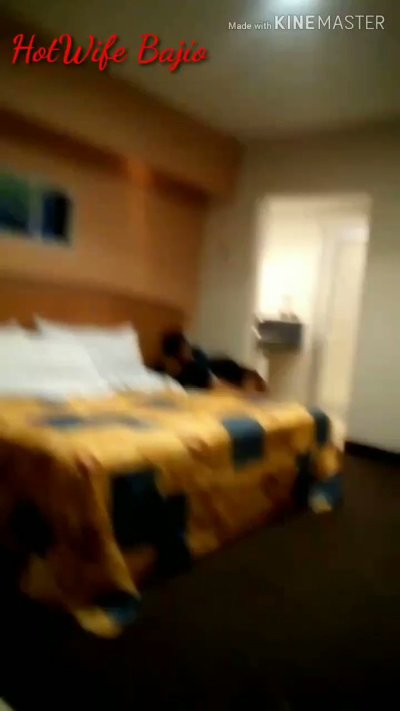 Watch HotWife Bajío's leaked NSFW video on TwXstars