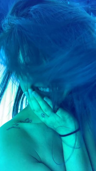 Watch SHEFORKEEPS's leaked NSFW video on TwXstars