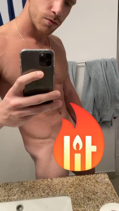 Watch Jake Andrews's leaked NSFW video on TwXstars