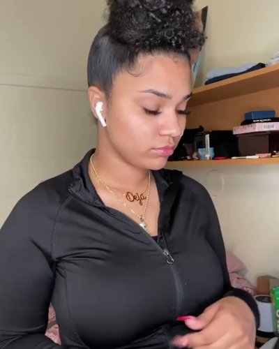 Watch little miss make it happen 💕🫧's leaked NSFW video on TwXstars