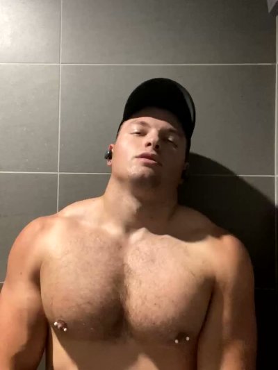 Watch Maximillian Small's leaked NSFW video on TwXstars