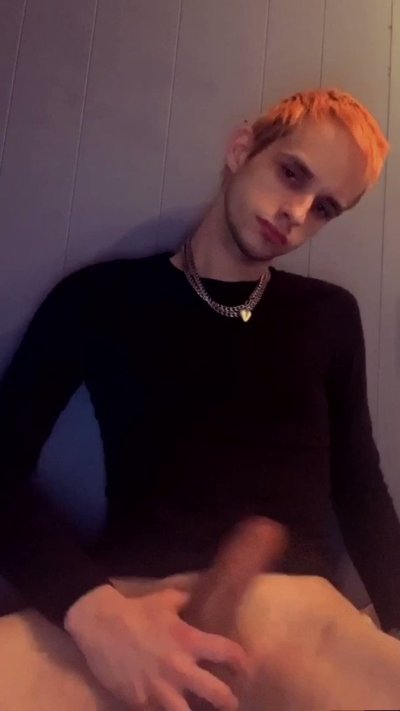 Watch 𝐌𝐚𝐭𝐭 𝐁𝐫𝐚𝐝𝐥𝐞𝐞's leaked NSFW video on TwXstars