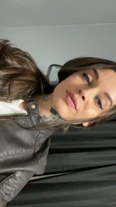 Watch Vanessa Vega's leaked NSFW video on TwXstars