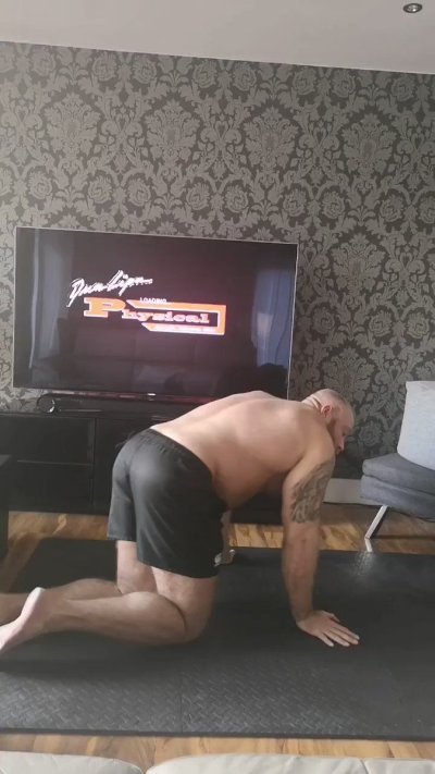 Watch vikingmusclebear's leaked NSFW video on TwXstars