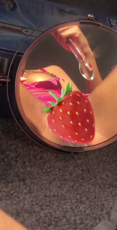 Watch baby🧚🏽‍♀️'s leaked NSFW video on TwXstars