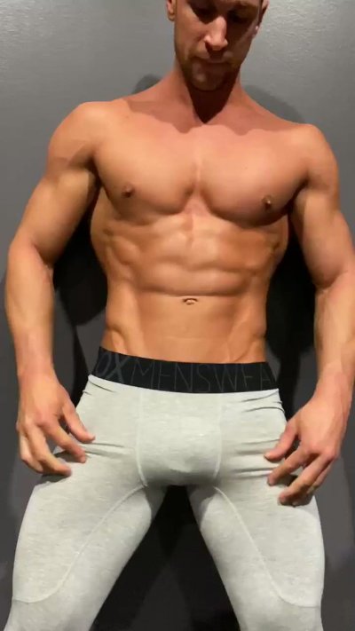 Watch muscleflexxx's leaked NSFW video on TwXstars