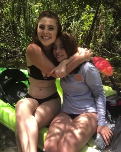 Watch Brandi Lauren's leaked NSFW video on TwXstars