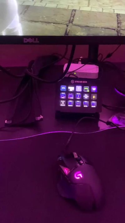 Watch ᶜᴴᵉᴱ ᶜʰᴱᵉ's leaked NSFW video on TwXstars