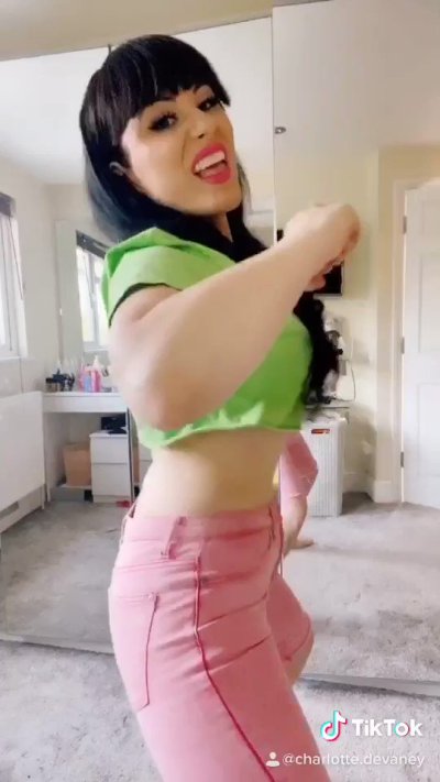 Watch Charlotte Devaney's leaked NSFW video on TwXstars