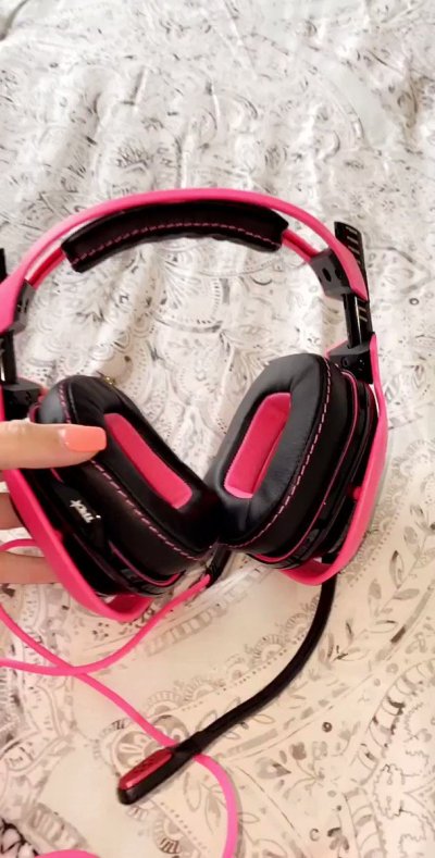 Watch Kaylee's leaked NSFW video on TwXstars