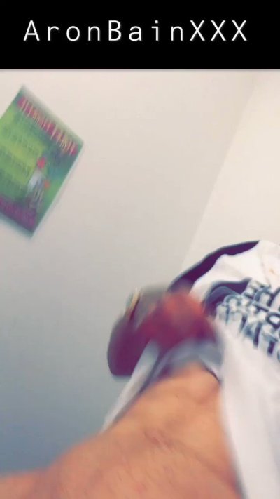 Watch 👑THES̶C̶A̶L̶L̶Y̶K̶I̶N̶G̶👑's leaked NSFW video on TwXstars