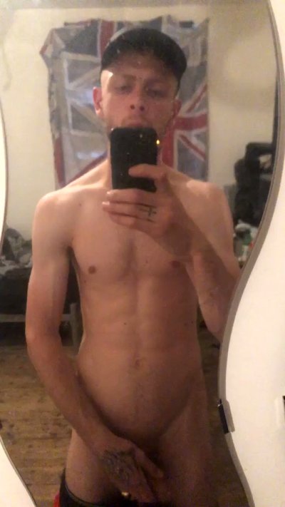 Watch 👑THES̶C̶A̶L̶L̶Y̶K̶I̶N̶G̶👑's leaked NSFW video on TwXstars