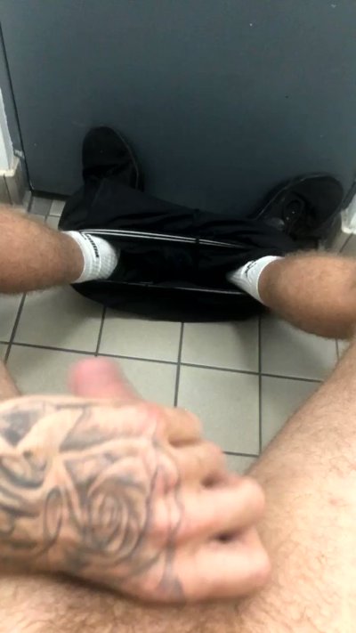 Watch 👑THES̶C̶A̶L̶L̶Y̶K̶I̶N̶G̶👑's leaked NSFW video on TwXstars