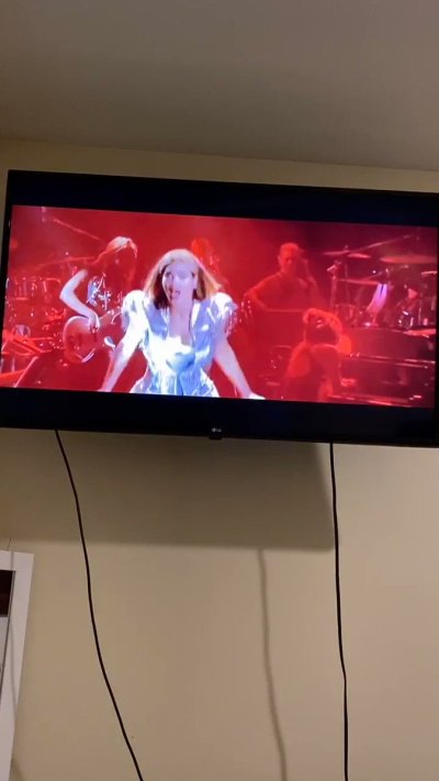 Watch Prestigé's leaked NSFW video on TwXstars