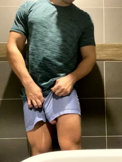 Watch Maximillian Small's leaked NSFW video on TwXstars