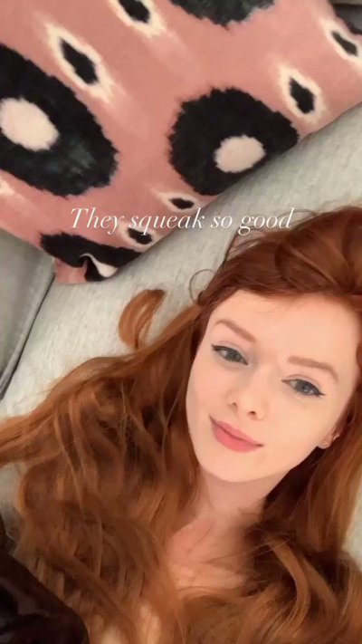 Watch weejulietots's leaked NSFW video on TwXstars