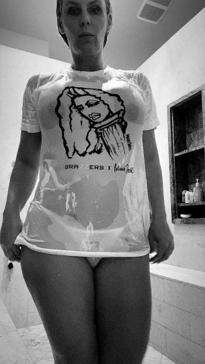 Watch Phoenix Marie's leaked NSFW video on TwXstars