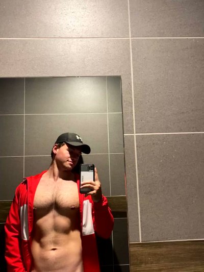 Watch Maximillian Small's leaked NSFW video on TwXstars