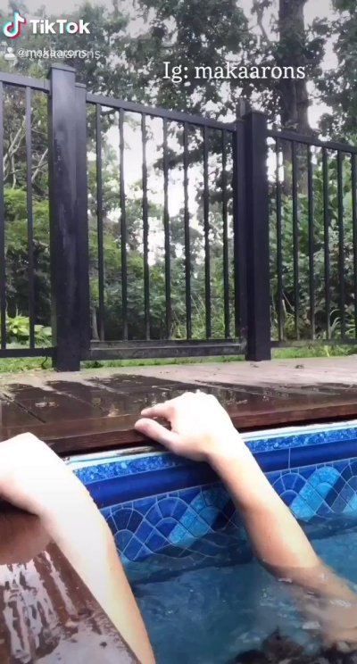 Watch Mak Aarons's leaked NSFW video on TwXstars