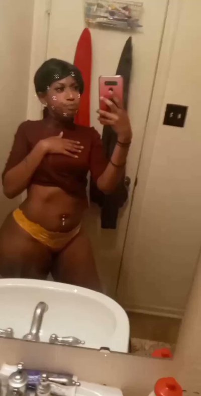 Watch 💎Diamond Fantasiess💎's leaked NSFW video on TwXstars