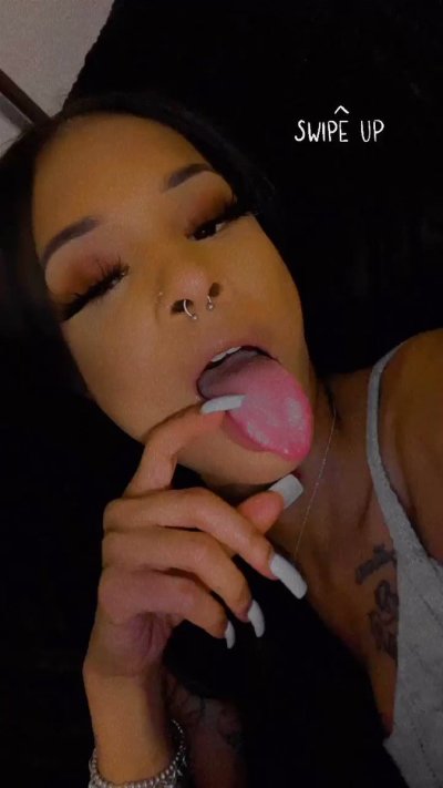 Watch Human Butterfly🦋's leaked NSFW video on TwXstars