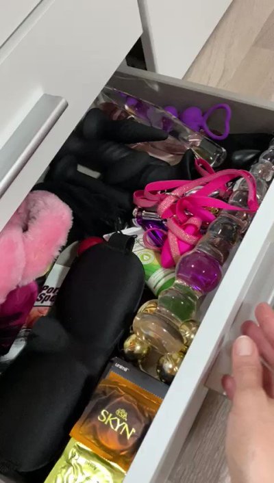 Watch Miley Weasel's leaked NSFW video on TwXstars