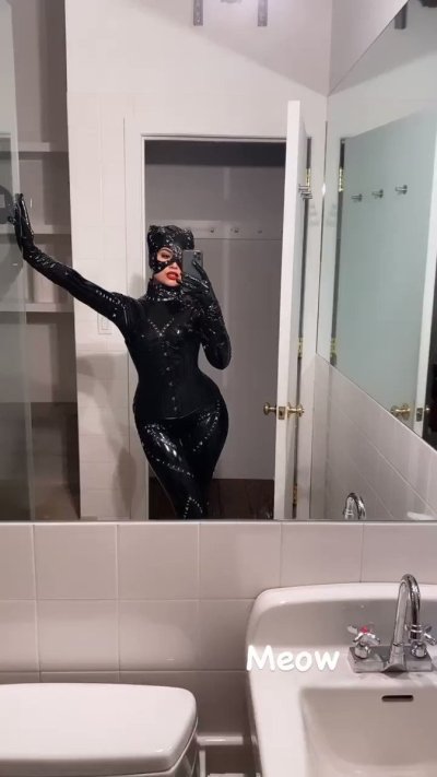 Watch Mónica Alvarez's leaked NSFW video on TwXstars