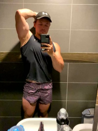 Watch Maximillian Small's leaked NSFW video on TwXstars