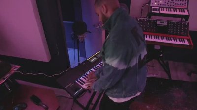 Watch Vic Mensa's leaked NSFW video on TwXstars