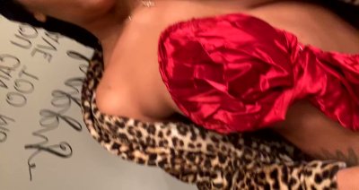 Watch MoMo's leaked NSFW video on TwXstars